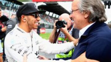 Lewis Hamilton junto a Mansour Ojjeh, uno de los propietarios de McLaren.