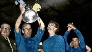 <b>FUNDAMENTAL. </b>Bobby Charlton marcó dos goles decisivos del United en la final del 68 ante el Benfica.