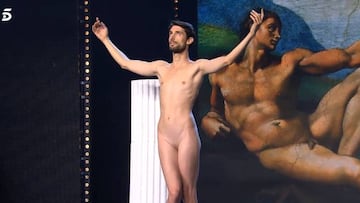 El concursante de &#039;Got Talent 4&#039; Adri&aacute;n Pino, &#039;El novio de Venus&#039;, desnudo en el plat&oacute; del programa en una actuaci&oacute;n reivindicativa contra el machismo.