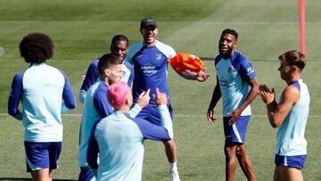 Los jugadores del Atlético durante un entrenamiento.