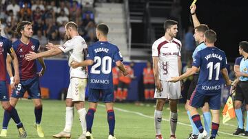 Zozulia ante el Extremadura.