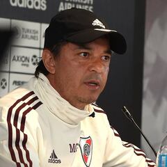 Gallardo desconoce cómo va la renovación de Santos Borré