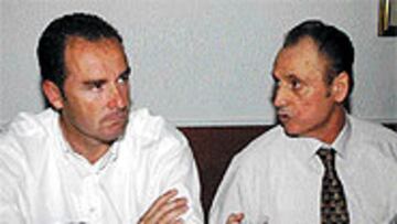 <B>ACUERDOS DE CESIÓN</B>. Lopera sigue intentando cubrir las peticiones de su técnico, Víctor Fernández, con habilidad y acuerdos de cesión.