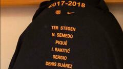 La camiseta conmemorativa del Barcelona tras ganar la Liga Santander 2017-2018.