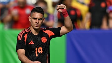 Borré, fuera de Selección por golpe en el abdomen