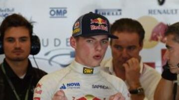 Verstappen est&aacute; preparando su debut en 2015 participando en tandas de entrenamientos.
 