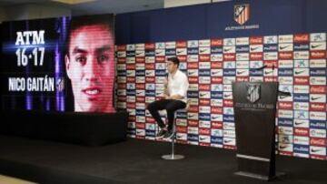 La presentación de Gaitán en el Calderón en imágenes