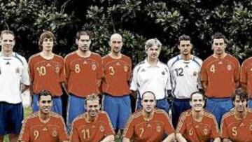 <b>LA FOTO OFICIAL. </b>De pie, de izquierda a derecha: Luis Amado, Borja Blanco, Kike Boned, Javi Eseverri, José Venancio López, Juanjo Angosto, Jordi Torras, Carlos Ortiz y Cristian Domínguez. Agachados: Andreu Linares, Marcelo dos Reis, Javi Rodríguez, Álvaro Aparicio, Juan Ignacio Werner y Daniel Ibañes.