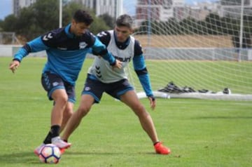 Imágenes del entrenamiento y presentación de Torres en Alavés