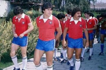 Esta fue la indumentaria Adidas de Chile en las eliminatorias para el Mundial de España 1982. La Roja finalizó invicta.