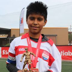 Christofer Araya se transformó en el goleador del campeonato