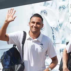 Keylor no volvió con el Madrid: tomó un avión privado a París