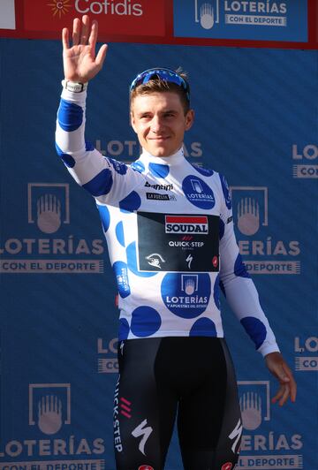 Remco Evenepoel, con el maillot de líder de la montaña.