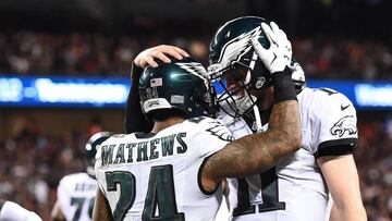 Los Eagles dominan a unos Bears inofensivos