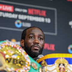 Terence Crawford drops huge hint about future after stunning victory over Canelo Álvarez