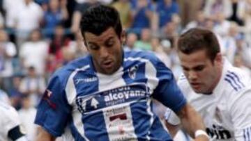 Paco Esteban, requerido.