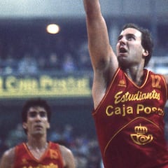 ¿Qué fue de Pinone? El Oso del mejor Estudiantes de siempre