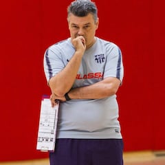 Pascual cataloga su grupo de Champions como "durísimo"