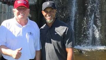 Donald Trump y Tiger Woods, juntos en un campo de golf.