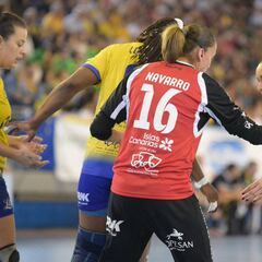 Navarro, tras el título: "Ahora soñamos con el doblete"