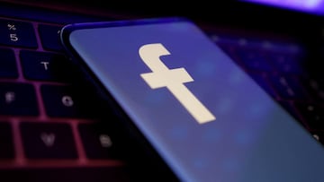 From fun to frustrating: Doctorow explains how Facebook’s focus on ads turns social networks against the very users they first attracted.