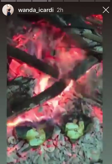 Wanda Nara quema fotos en las que sale con Mauro Icardi