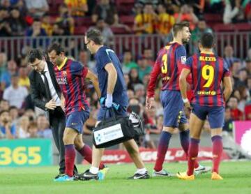 Mascherano se retira lesionado.