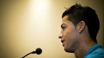 Cristiano, durante la rueda de prensa ante la prensa portuguesa.