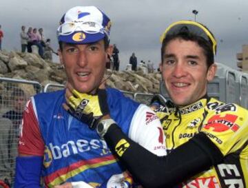 El Chava con su cuñado Carlos Sastre en la Vuelta España 2001.