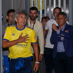 Jorge 'Mágico' González vuelve a vestir los colores del Cádiz