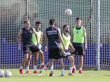 22/07/21 ENTRENAMIENTO DEL LEVANTE UD - 
PEPELU - MIRAMON