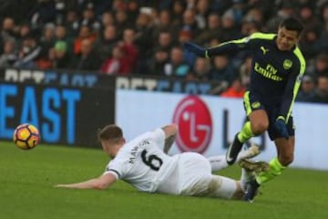 Alexis Sánchez brilló en la goleada de Arsenal. 