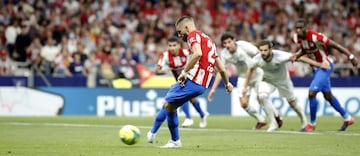 Carrasco anotó el 1-0 de penalti.