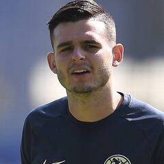 Nico Benedetti continúa con su rehabilitación y ya hace trabajos en cancha