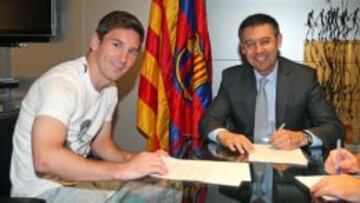 LA &Uacute;LTIMA FOTO. Messi firm&oacute; su &uacute;ltima mejora en el despacho de Bartomeu el pasado 19 de mayo.
 