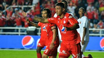 América afuera de los ocho y segundo en el descenso