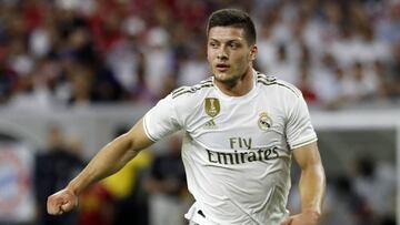 El delantero serbio del Real Madrid, Luka Jovic, durante un partido.