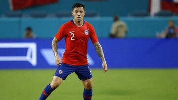 El tiempo perdido por Mena para reemplazar a Beausejour