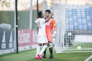 2-0. Irureta, portero del Sanse, recriminó algo a Rodrygo mientras festejaba el segundo tanto. El braisileño, le respondió con un gesto de celebración exagerado.