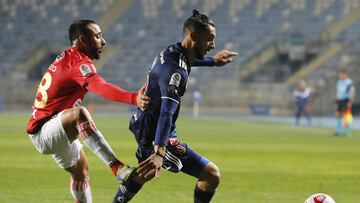 Futbol, Universidad de Chile vs Nublense
 Fecha 13, campeonato Nacional 2021.
 El jugador de Universidad de Chile Franco Lobos, derecha, disputa el balon con Bernardo Cerezo de Nublense durante el partido de primera division realizado en el estadio El Ten