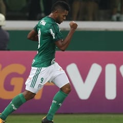 Doblete de Borja pone a Palmeiras más cerca del líder