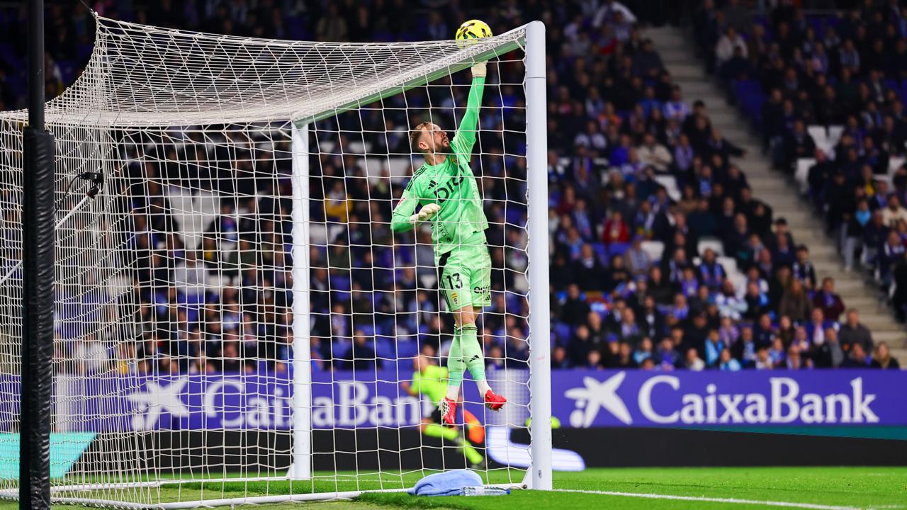 Escandell estrangula al Espanyol