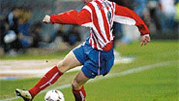 <B>GOLEADOR.</b> Fernando Torres es, junto al madridista Raúl, el máximo realizador nacional del campeonato de Liga.