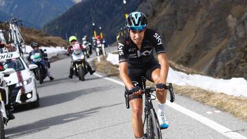 Spain&#039;s Mikel Landa of team Sky leads the 16th stage of the 100th Giro d&#039;Italia, Tour of Italy, cycling race from Rovetta to Bormio on May 23, 2017.  / AFP PHOTO / Luk BENIES