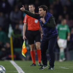 Rubi: "El Barcelona tuvo que quedarse con diez en el 38"