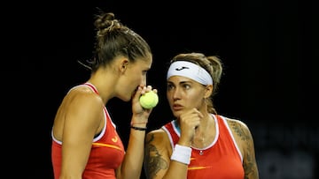 Tennis - Billie Jean King Cup Finals - Emirates Arena, Glasgow, Scotland, Britain - November 10, 2022 Spain's Aliona Bolsova Zadoinov and Rebeka Masarova during their doubles match in the group stage against Britain's Alicia Barnett and Olivia Nicholls Action Images via Reuters/Ed Sykes