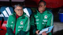 Who is on Mexico’s coaching team? Martino, physiotherapists, assistants, fitness coaches...