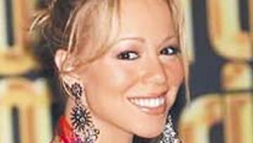 <b>¡VAYA OJAZOS!</b> La cantante Mariah Carey, que acaba de estrenar disco, le mostró los encantos de su voz y su exquisita manera de vestir. Y encima está soltera y sin compromiso... ¿Quién tuviera un yate verdad?