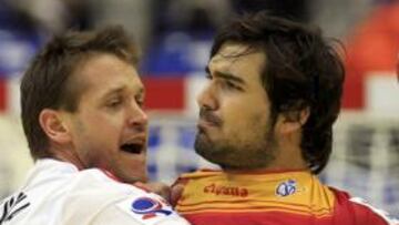 Hungría enfría la euforia de España