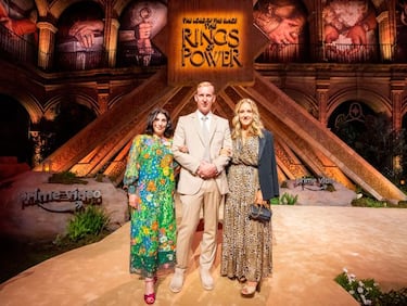 The Lord of the Rings: The Rings of Power, walking among elves